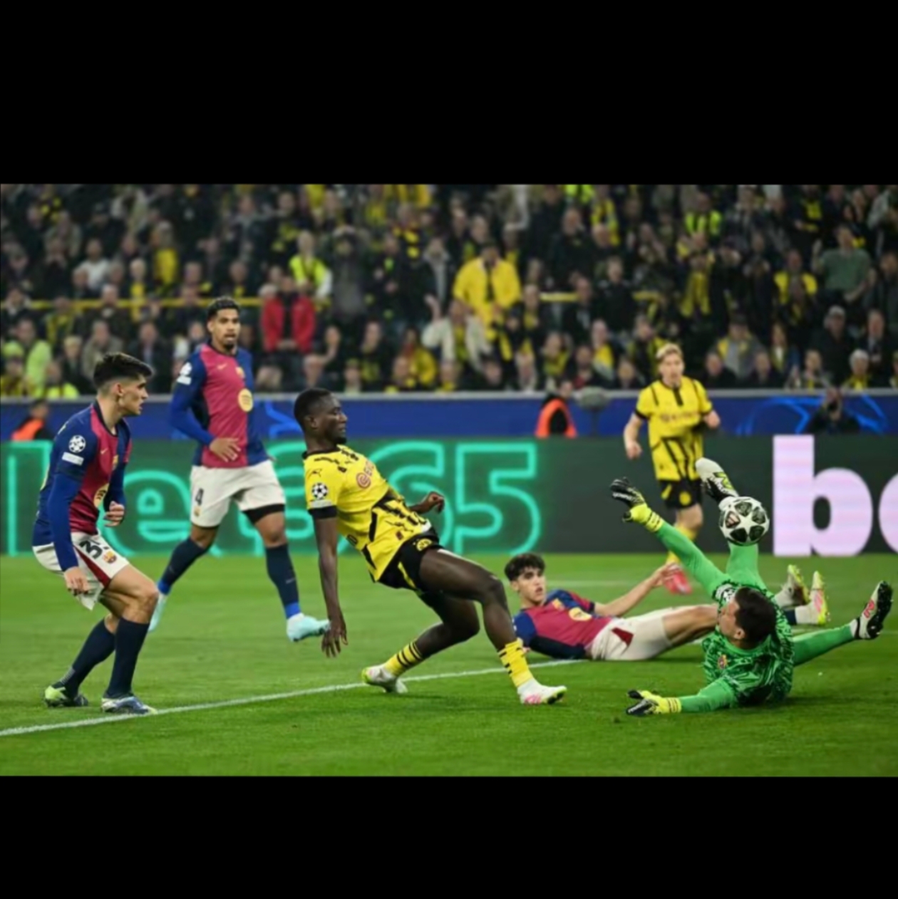 关于冲刺阶段突围战来临,那不勒斯围绕欧冠战术微调,信心回归,细节决定成败的信息