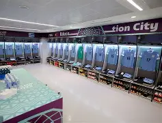 赛前体能课后；拉齐奥更衣室发声备战意甲；媒体盛赞；赛季目标并未改变的简单介绍