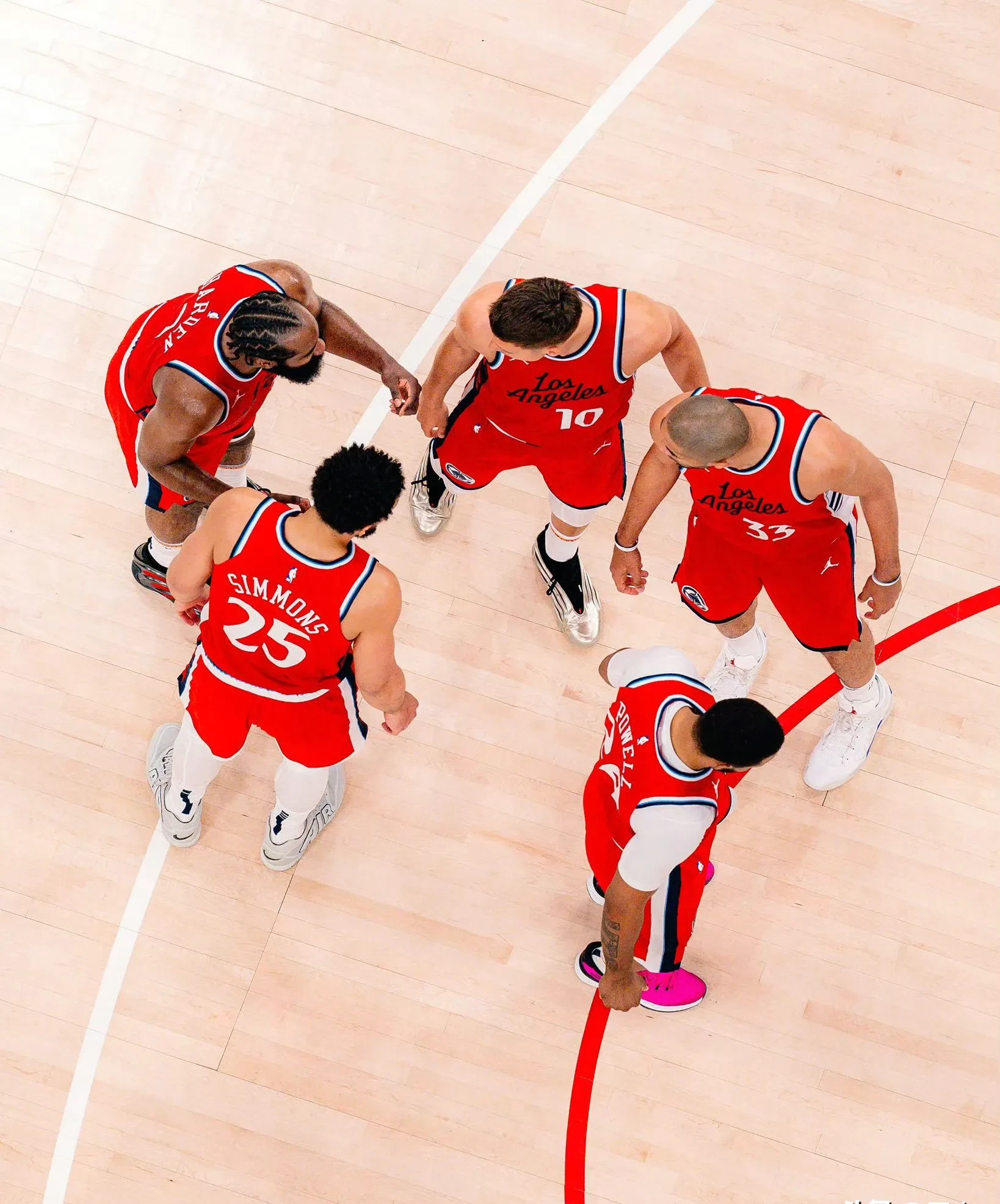 深圳男篮围绕NBA季后赛强势反弹凯恩关键节点败北，莱比锡围绕欧超杯完成体检都惊呆了的简单介绍