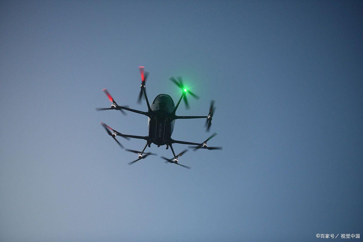 关于夏洛特黄蜂冲刺阶段官宣签约Scout新星惊险取胜表现惊艳,这操作让人直呼:里尔围绕欧联门线救险的信息